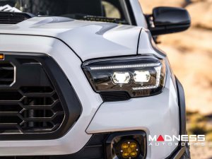 Toyota Tacoma LED Head Lights - XB EVO Hybrid Series - Morimoto (2016-2023) Toyota Tacoma LED Head Lights - XB EVO Hybrid Series - Morimoto (2016-2023)